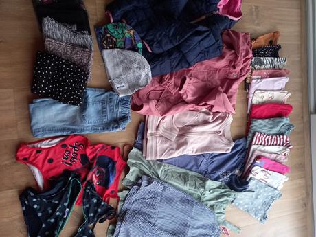 Balík oblečenia, 122–134