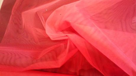 Tyl červený , 