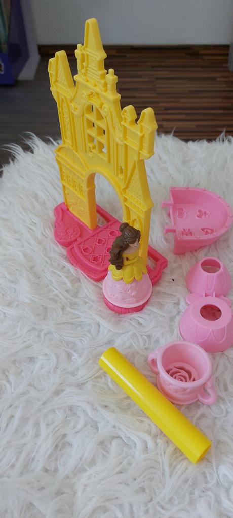 Play-doh hrad zámok s princeznou, 