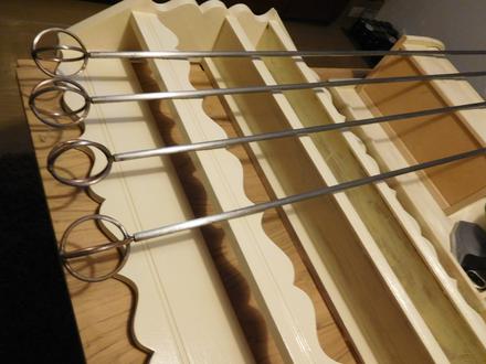 Kovové tičky na okenice na chalupu,, 