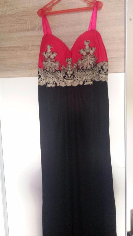 Spoločenské šaty čierno-cyklamenové, 44