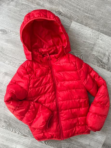 Cervena vetrovka hm, h&m,140