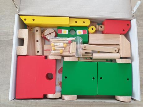 Drevena stavebnica moytoy - žeriav s navijákom,