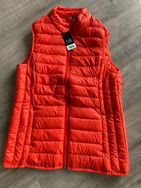 Prešívaná vesta nova, esmara,36 / s