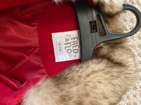 Nádherný slávnostný kabátik 86, 86