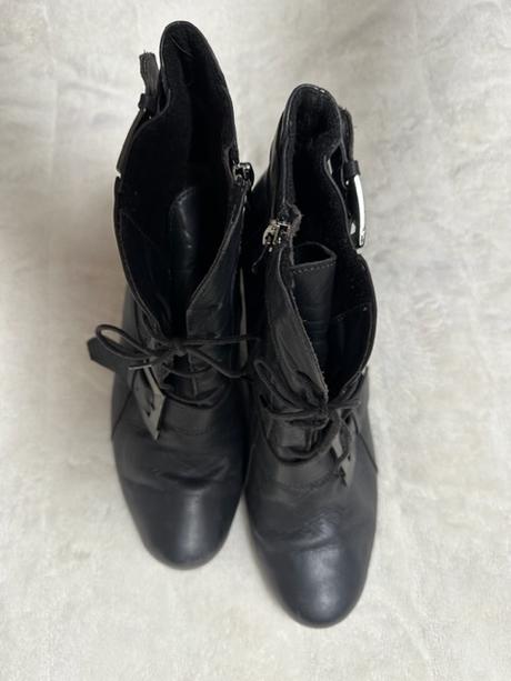 Tmavosivé kožené čižmičky na opätku, 39