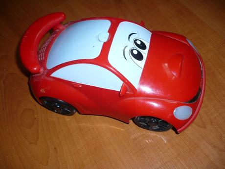 Autíčko na diaľkové ovládanie zn chicco, 