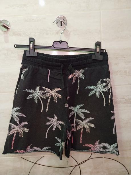 Šortky, h&m,146