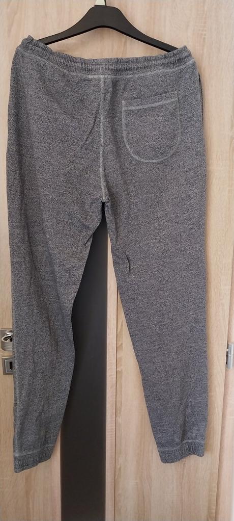 Tepláky č.182, c&a,182