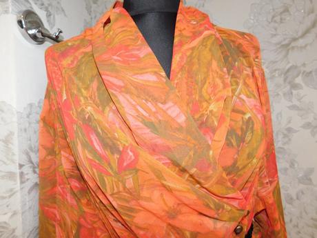 Velmi pekna bluzka, 42