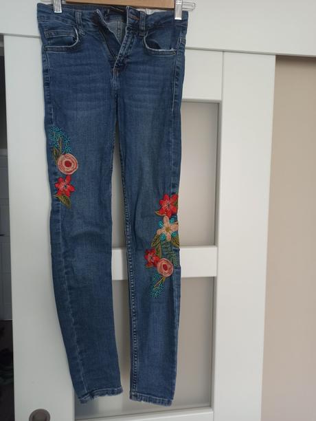 Rifle s kvetinkami, zara,32