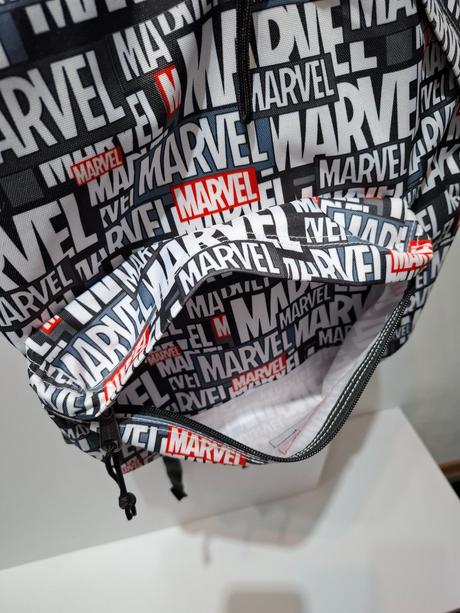 Batoh + ladvinka marvel, 
