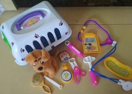 Plyšový pes a veterinárna sada, 