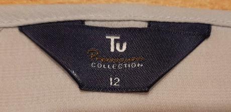 Predám elegantnú blúzku s volánom veľ.xl-xxl, xl