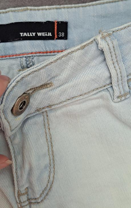 Riflove šortky veľkosť m, 38