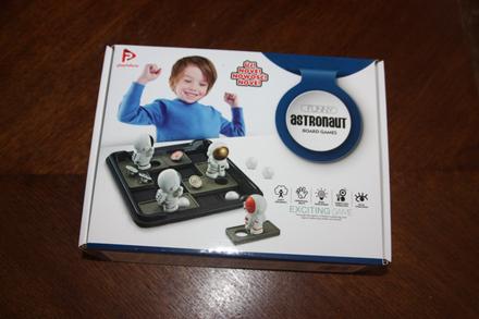 Hlavolam funny astronaut,