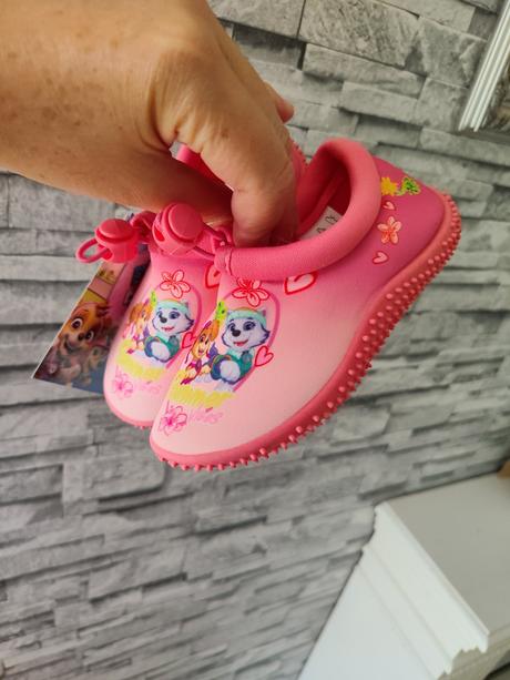 Nové topánočky do vody paw patrol, 23