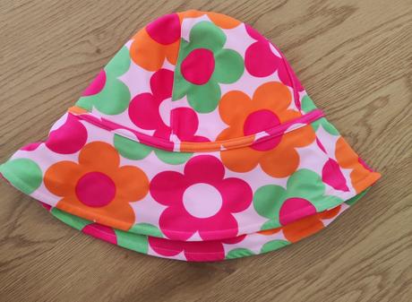 Klobúčik k vode, 104