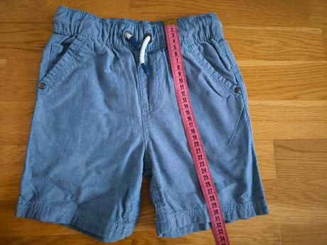 Šortky, f&f,110