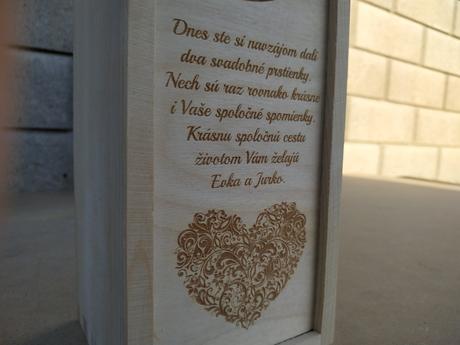 Drevený obal na víno,