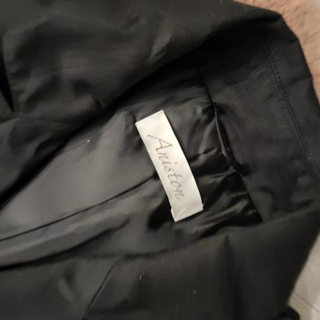 38 trenchcoat s puff rukavmi, 38