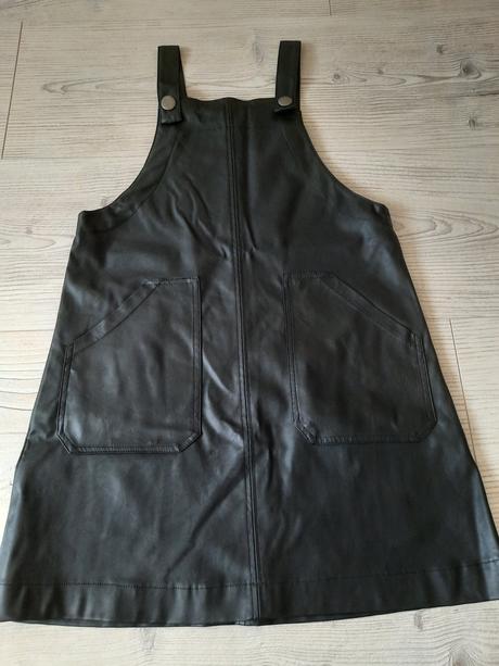 Kožené saty, zara,140