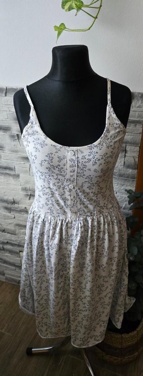 Letné šaty č.38, 38