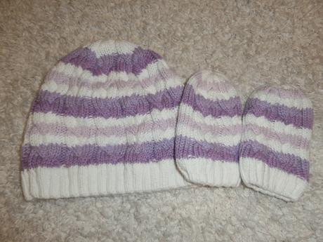 Nepoužitá zimná čiapočka s rukavičkami, tu,74