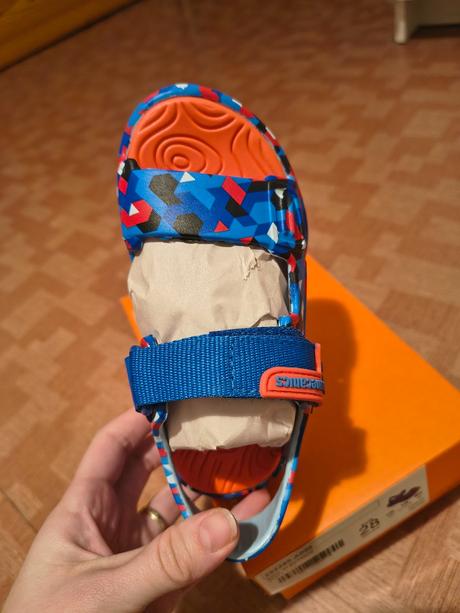 Nové sandále 28 biomecanics, 28