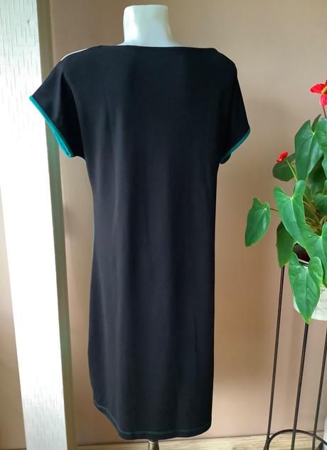 Krasne upletove saty s flitrami, 44