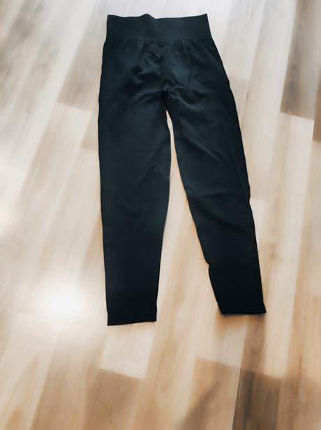 Čierne legíny s push-up, s