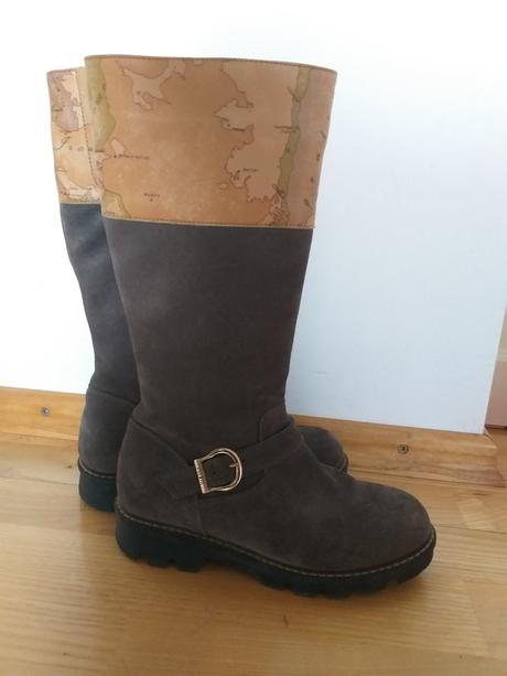 Celokozene cizmy, 30