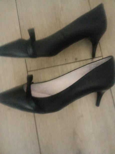 Dámske lodičky kožené nové, 38