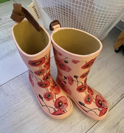 Bisgaard gumáky maky, 24