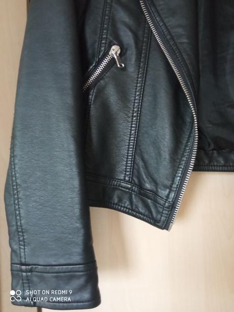 Koženková bunda, 158