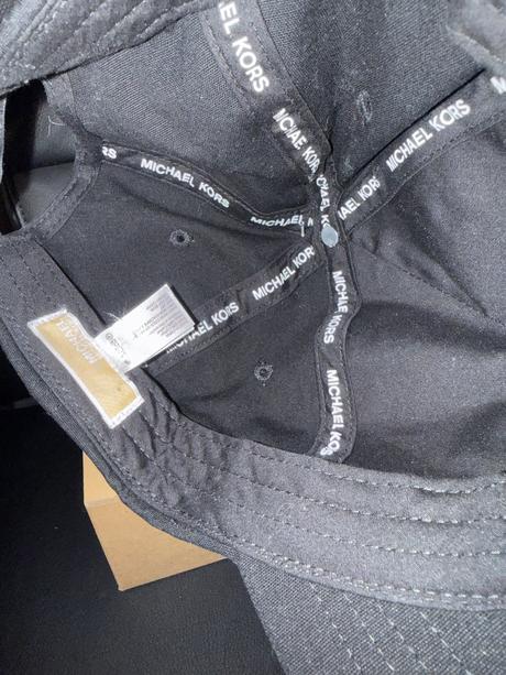 Šiltovka michael kors čierna, michael kors