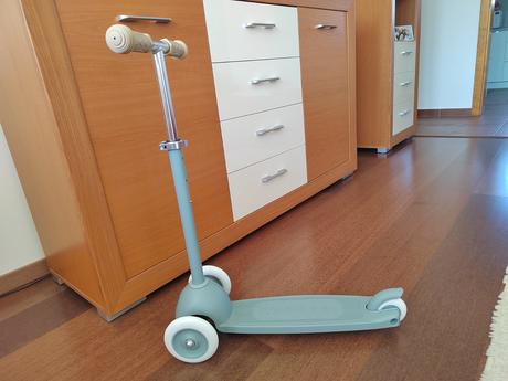 Banwood eco trojkolesová kolobežka - teal,