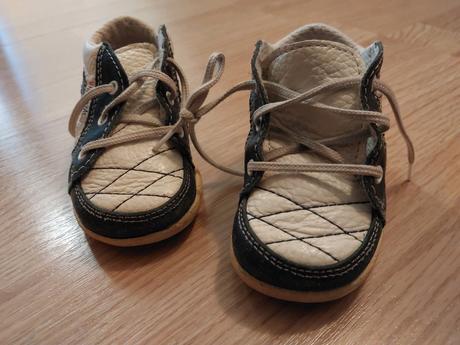 Topánočky univerzal, 19