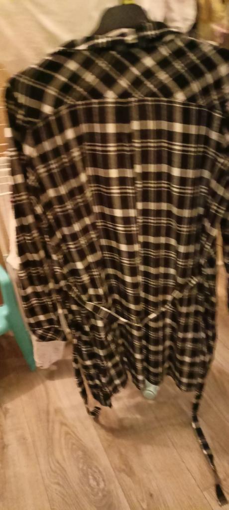 Predĺžena košeľa, esmara,44