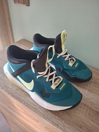 Tenisky na basketbal, nike,37