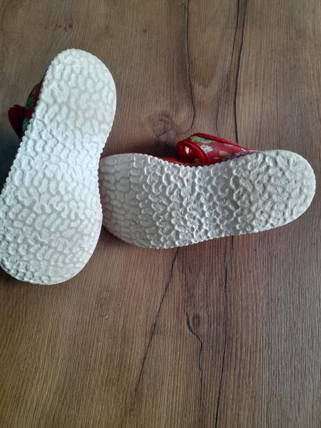 Detske papuče, rak,24