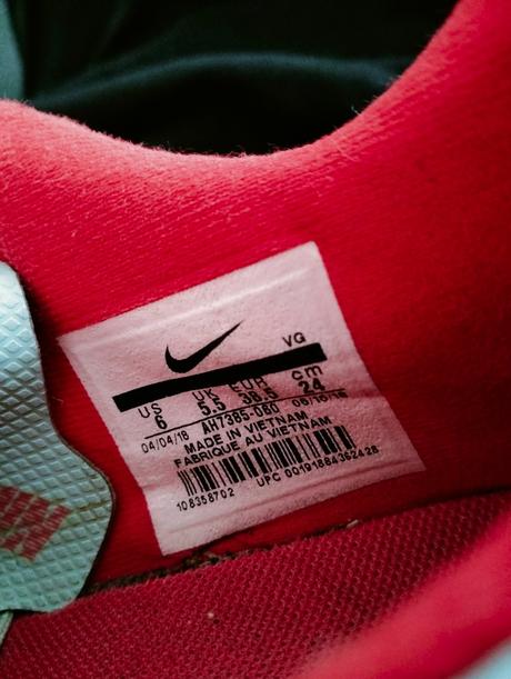 Halovky, nike,38