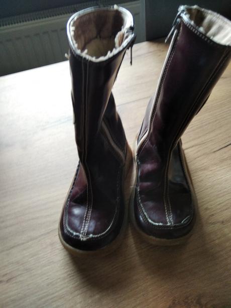 Čižmičky, baťa,25