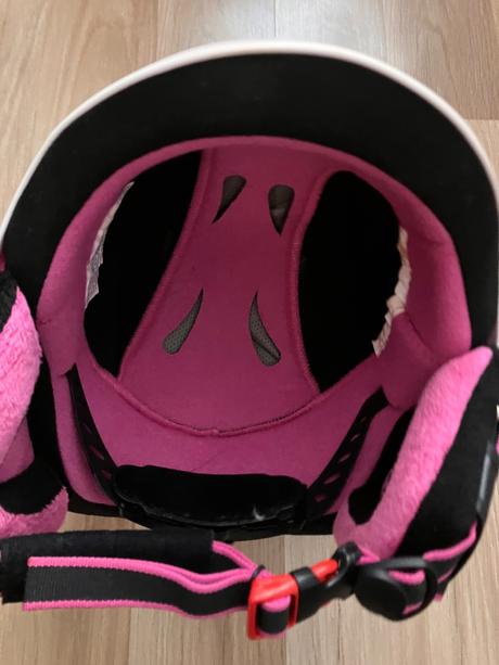 Lyžiarska prilba, s