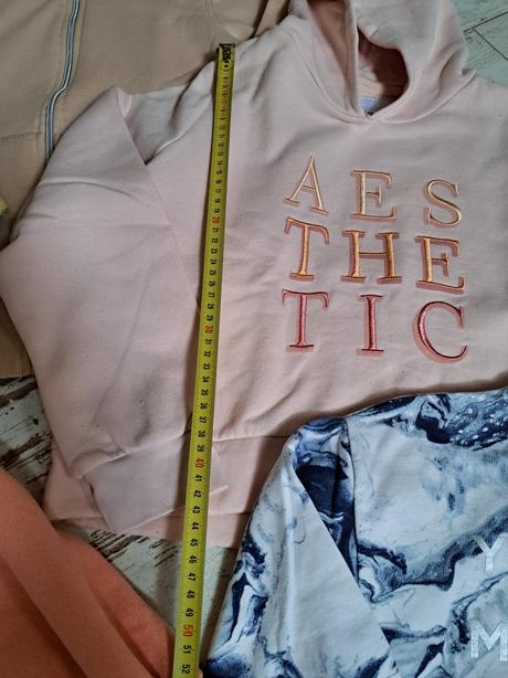 Mikiny do skoly, 152