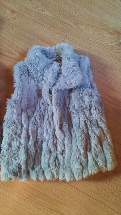 Chlpaté sivé vestičky, zara,164