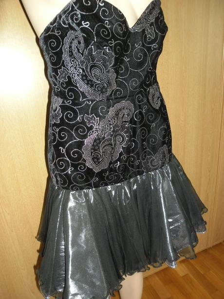 Lesklé šatečky, 38