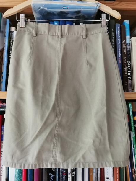 Sukňa na gombíky, 34