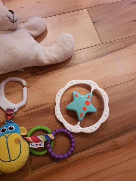 Hračky do cca 2 rokov 0.5 cent kus,