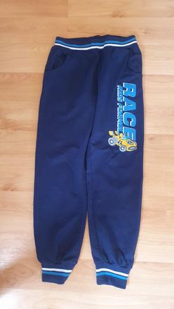 Tepláky s aplikáciou, 128